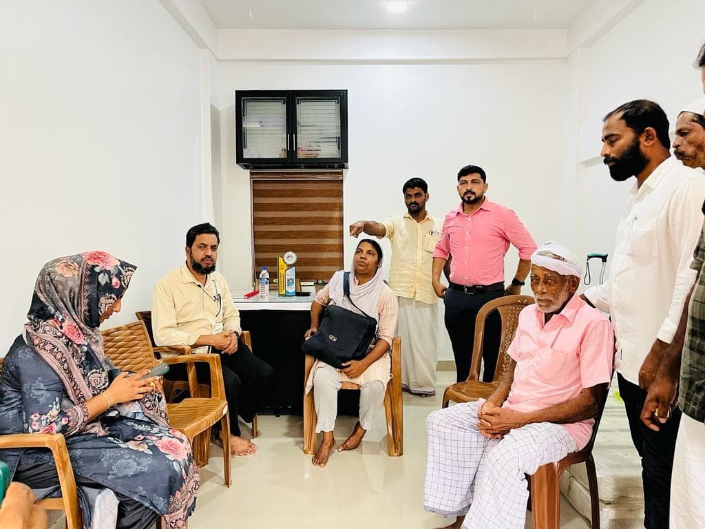 കരുണയുടെ കൈത്താങ്ങ്